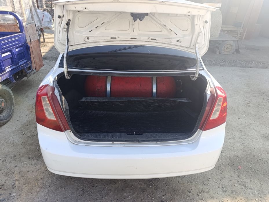 Lasiti sotiladi xolati yaxshi