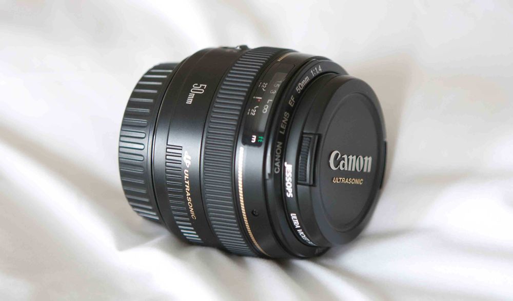 Canon EF 50mm f/1.4 USM