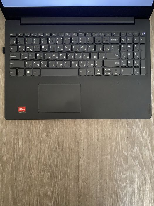 Ноутбук Lenovo продается