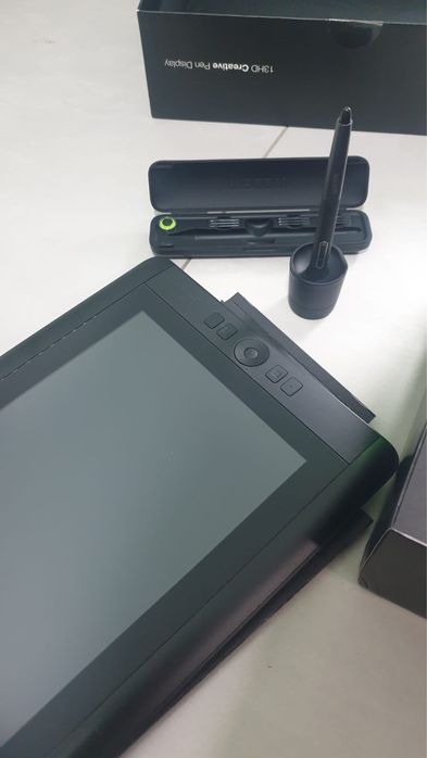 Wacom Cintiq 13HD Creative Pen Display