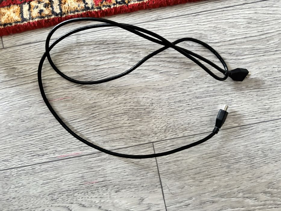 Продам playstation 4 с дискавотом