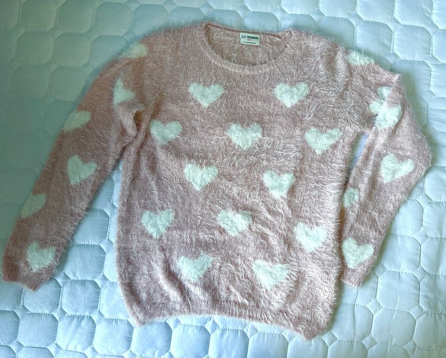 Футболка и свитер