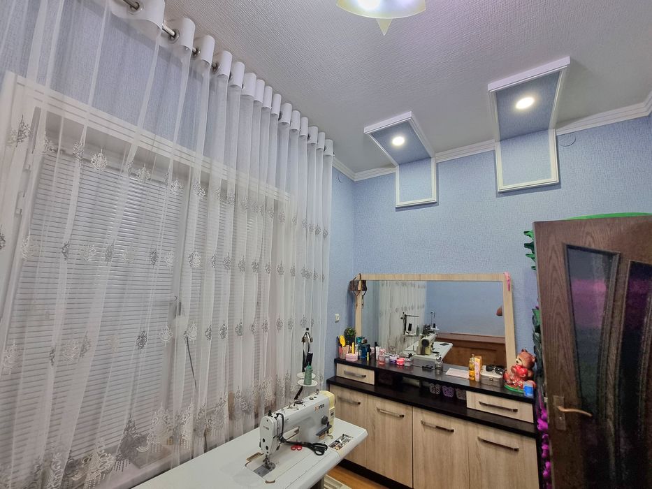 Уй сотилади.Шахматчи кучасида.