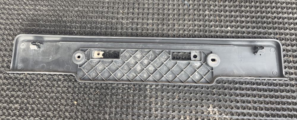 Площадка под номер прадо 150 в оригинале