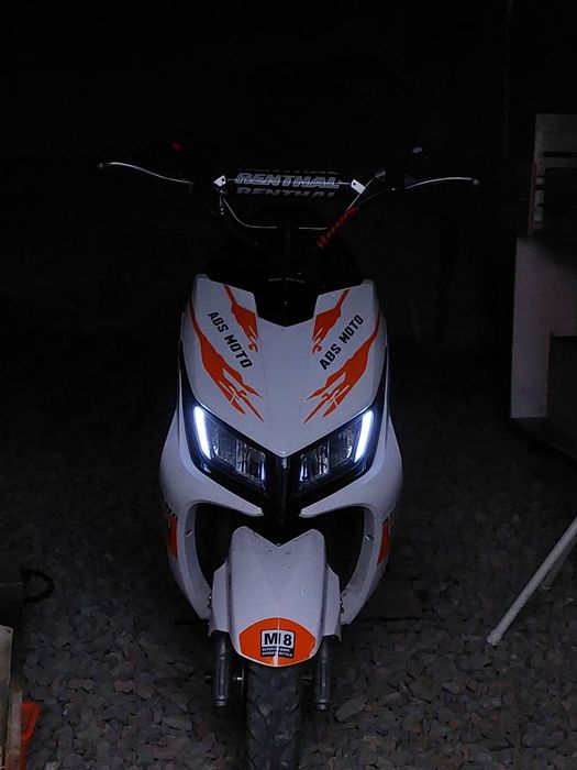 Скутер м8 150 кубов