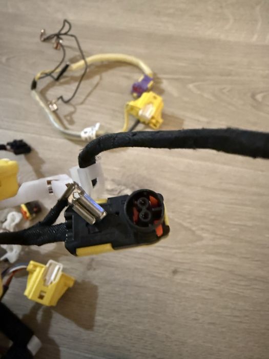 Кабел Airbag еърбег VW Skoda Audi Seat Ауди Шкода Сеат Фолксваген