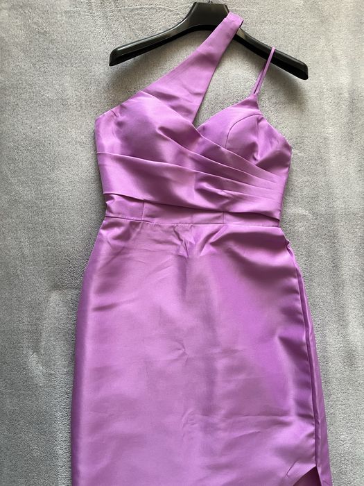 Официална рокля