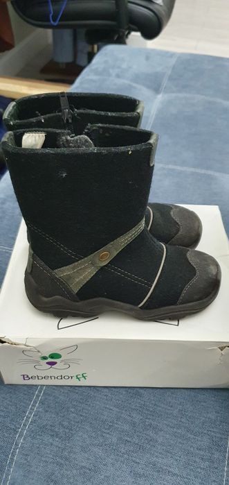 Сапоги, валенки, угги на девочку