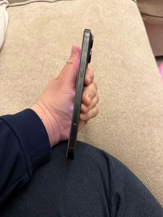 Продам 16 про макс