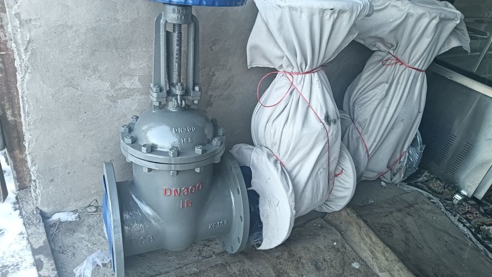 Задвижка стальная д300