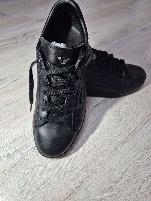 Adidași armani EA7