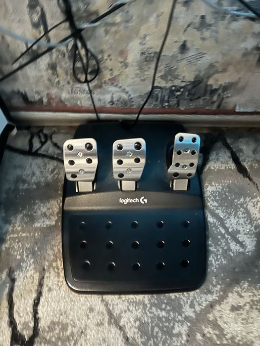 Продавам logitech g29+shifter