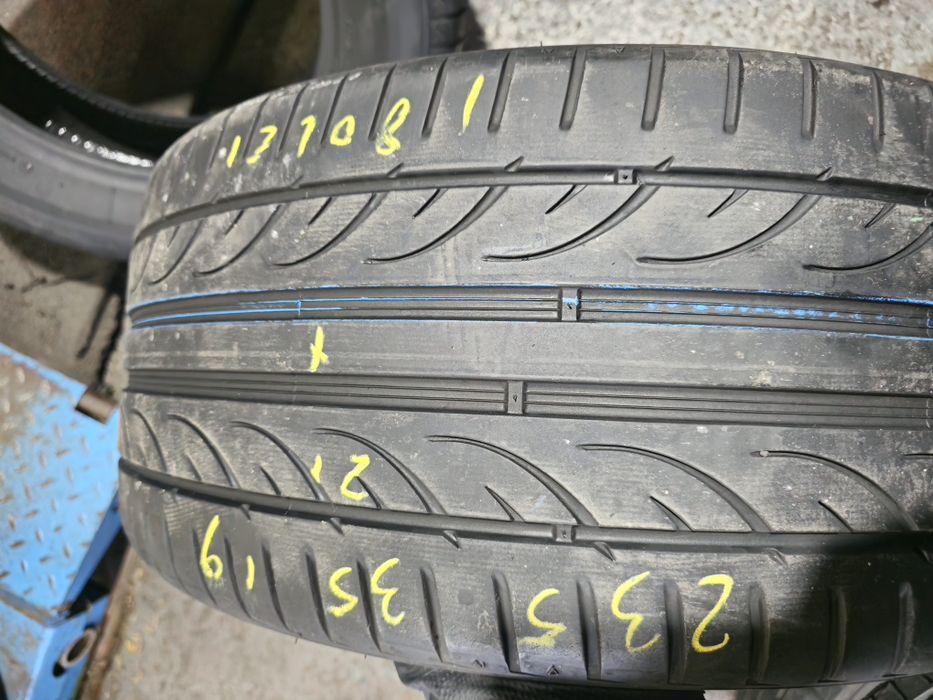 1x 235 35 19 vara hankook ventus v12 evo2