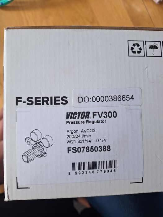 Vând regulator pentru butelie argon / CO₂, ideal sudură MIG/MAG.