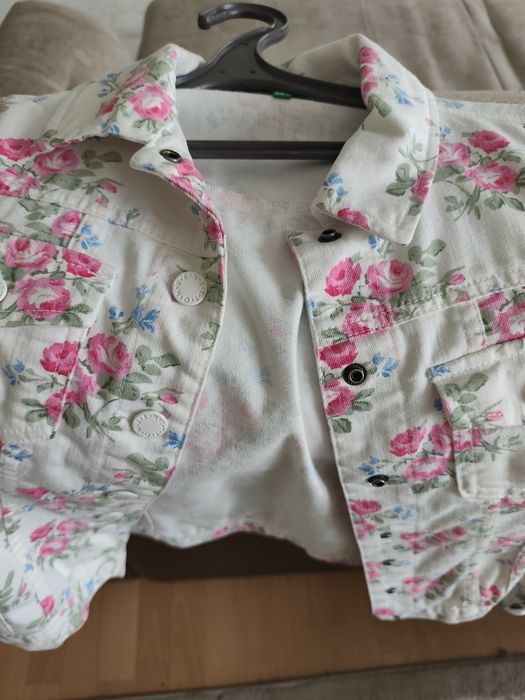 Джинсовая куртка на 10-11 лет