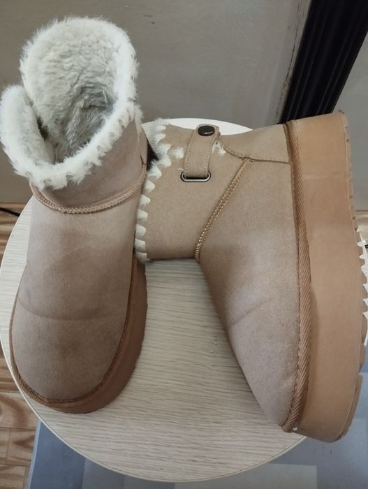 Угги   женские  размер  38.