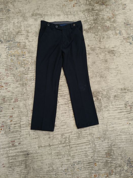 Отдам брюки школьные для мальчика, 9-10лет лет