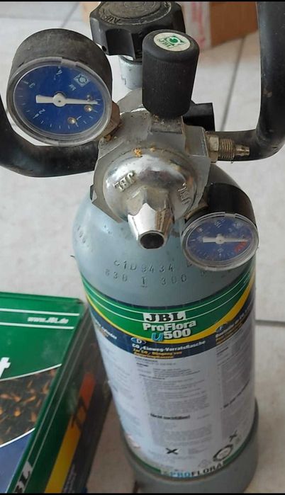 Set 2 butelii JBL ProFlora Co2 (2 kg + 500 gr)