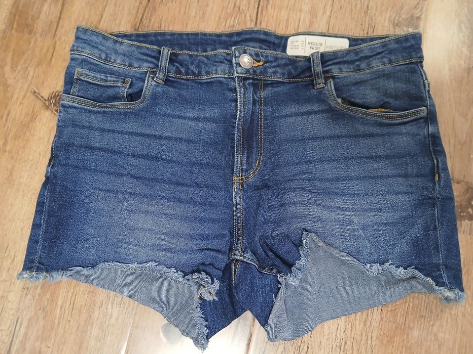 Pantaloni scurți blugi