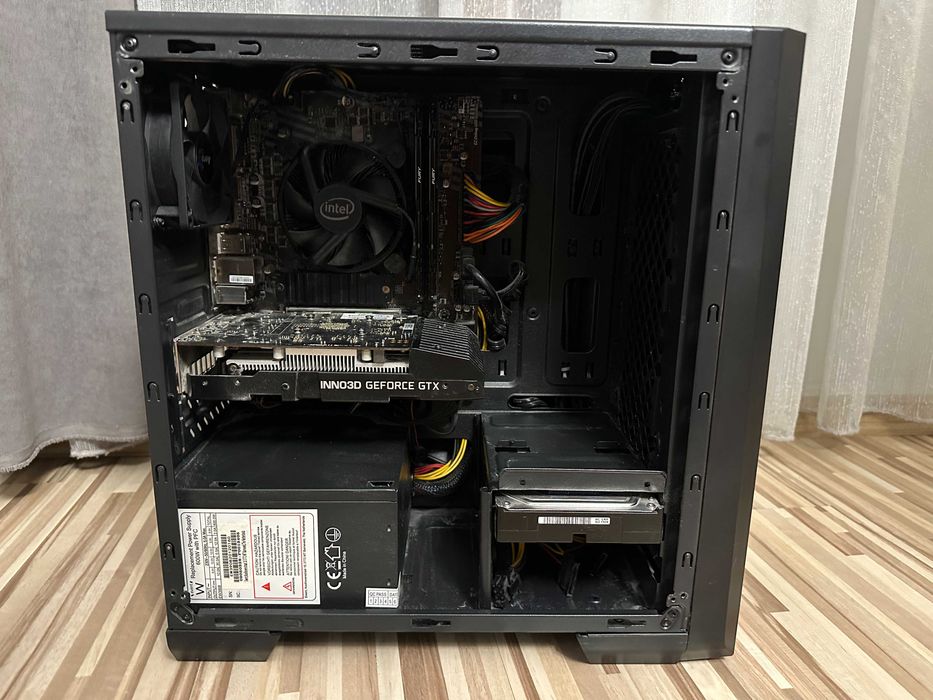 Настолен компютър