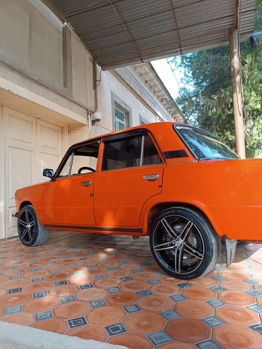 Сотилади ваз-21011