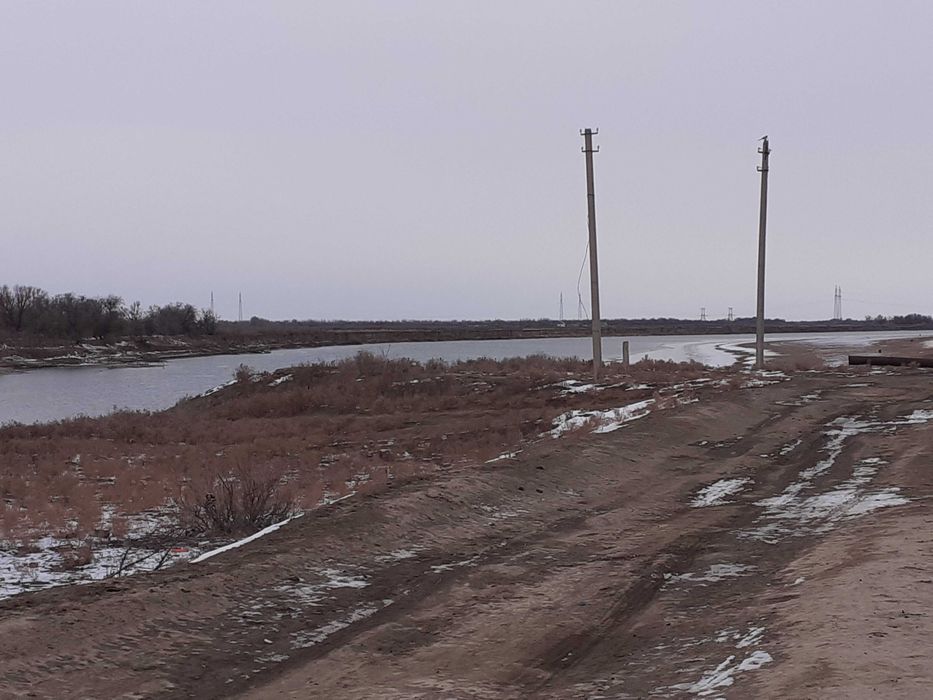 дача на берегу реки