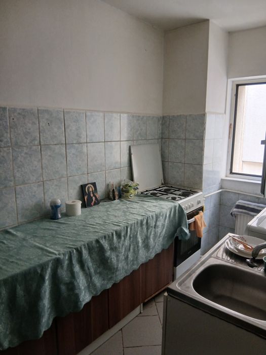 Vând garsoniera Lujerului