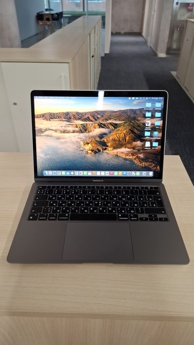 Macbook M1 (100%, 45 циклов)
