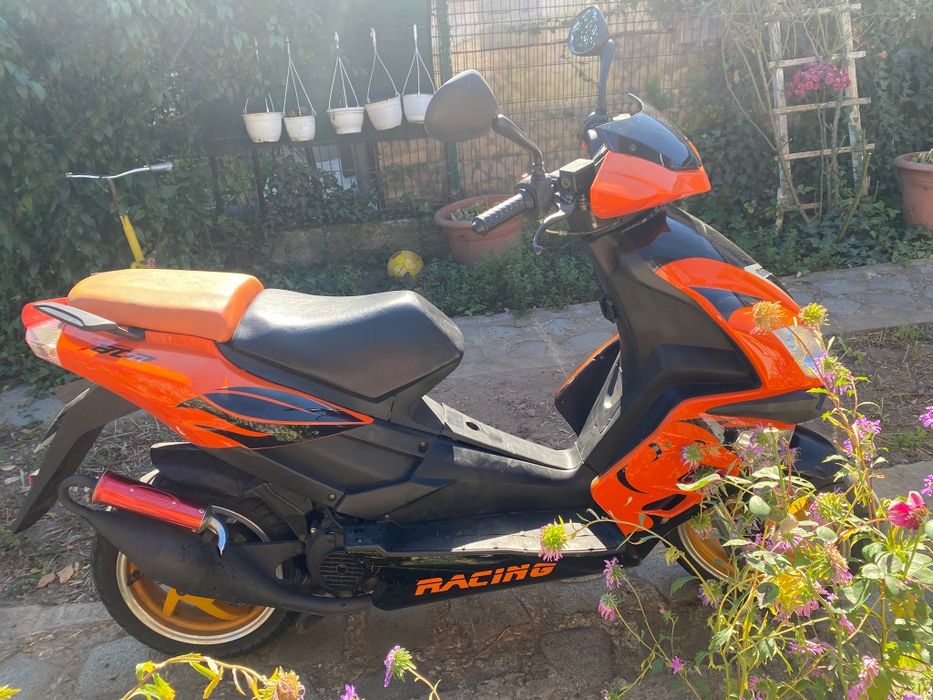 SCUTER  49cc 2025