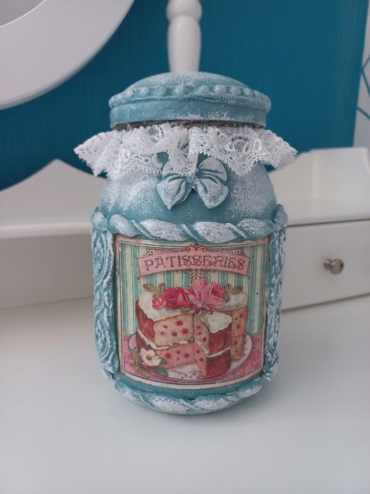 Ръчно декориран стъклен буркан