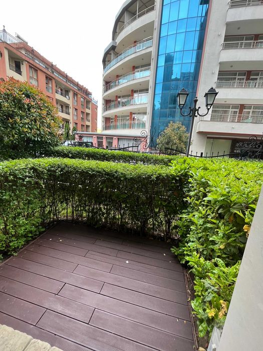 Дава се под наем Тристаен апартамент в к.к. Слънчев бряг - 90 кв.м за 816 € - Снимка #9