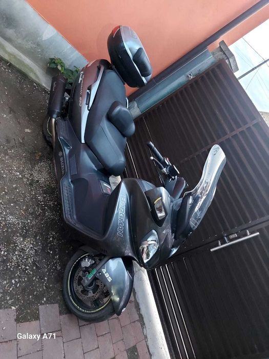 Suzuki Burgman Executive 650 cc