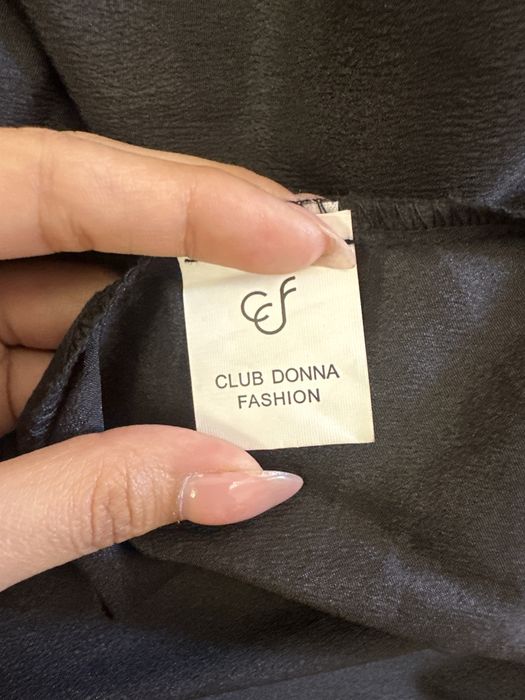 Продается черное платье