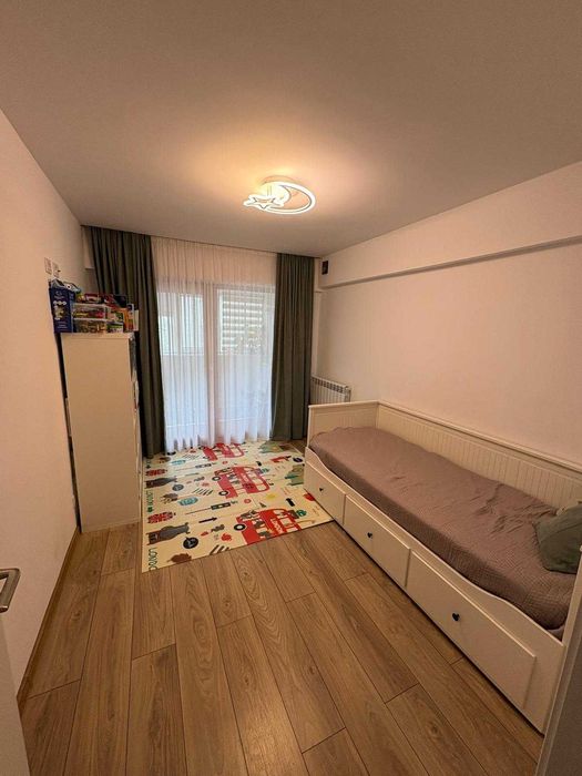 Apartament de vanzare - 3 camere Renovat si Utilat - 86mp utili - Proprietar