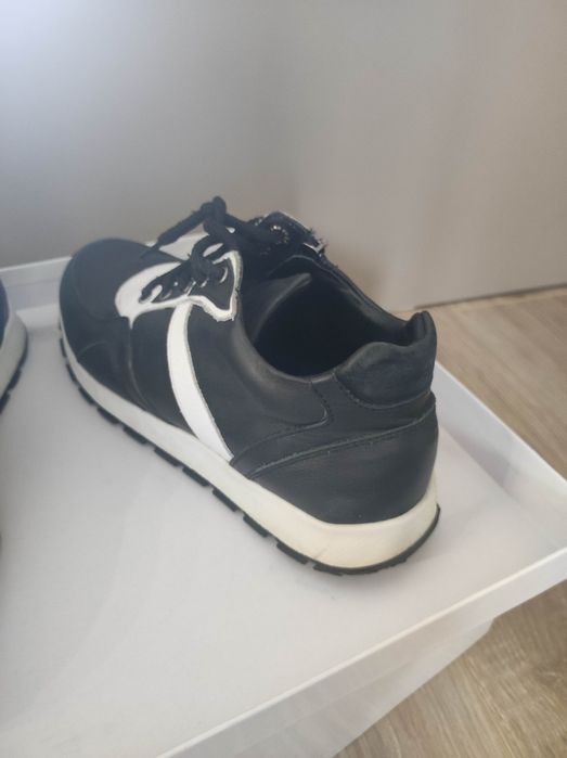 Кроссовки полуспортивные