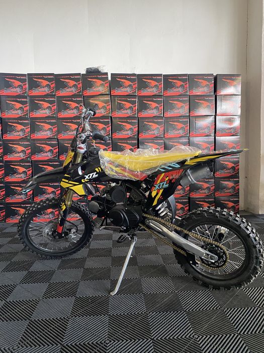 Cross dirt bike xtl 125cc nou cu garantie si livrare in tara