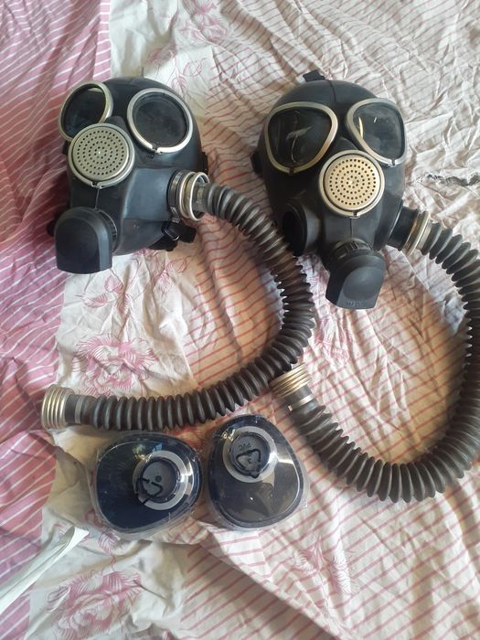 Два новых противогаза