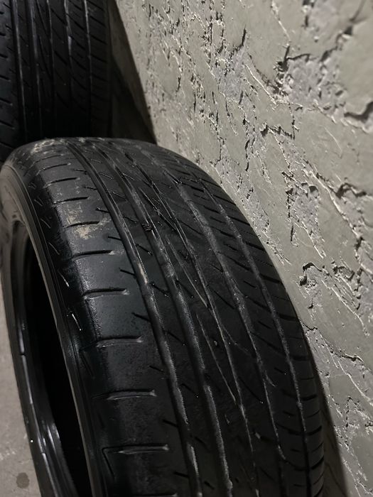 Продам шины 235/60/18