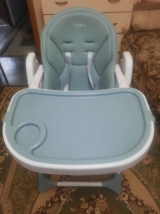 Продам стульчик для кормления Tomix