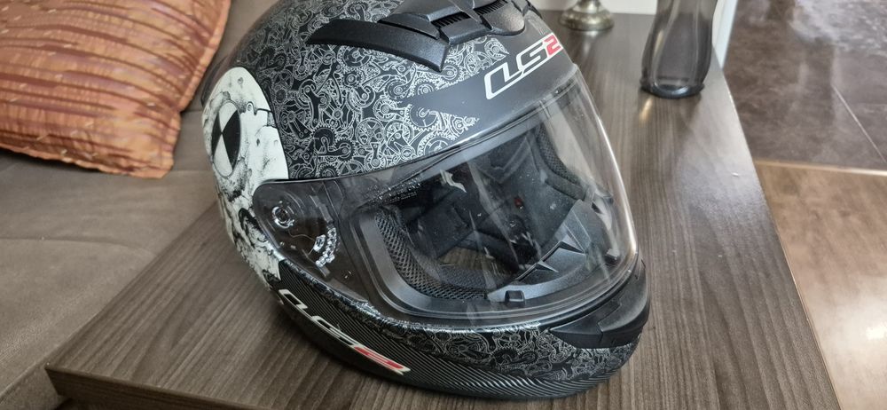 Шлем мотоциклетный LS