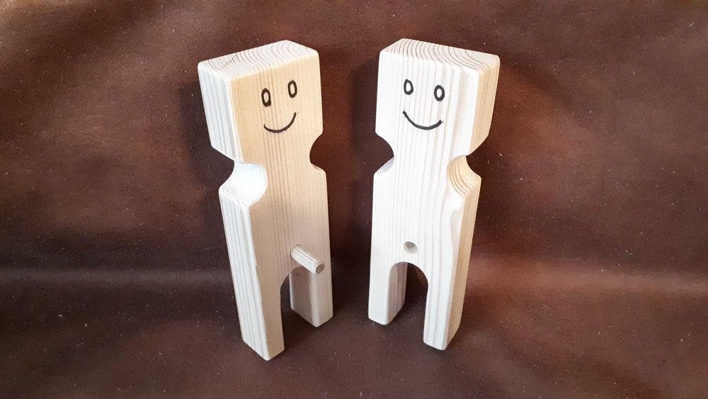 Statuete lemn stilizate, pereche - handmade, prelucrare excelenta