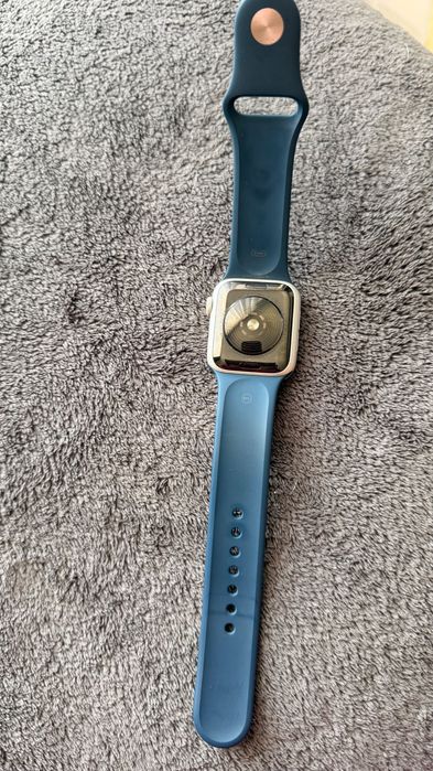 Apple Watch Series 6 Nike 45 мм GPS – оригинална каишка – много запазен