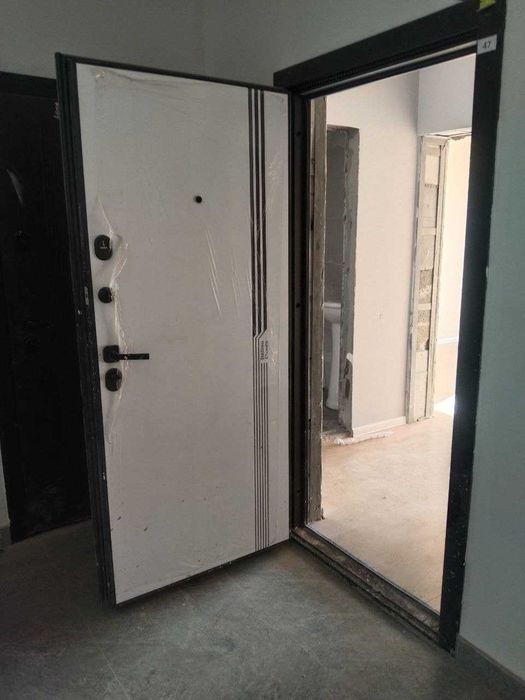 2 xonali kvartira sotiladi. 2х комнатная квартира