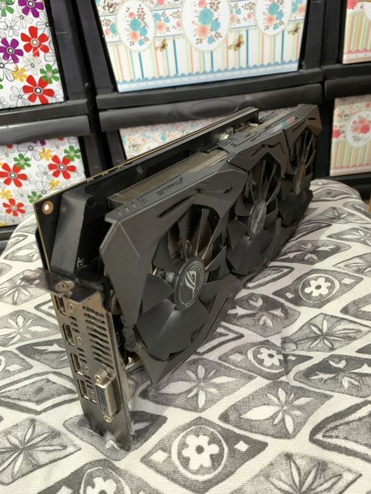 Placa Video Amd RX Vega 64