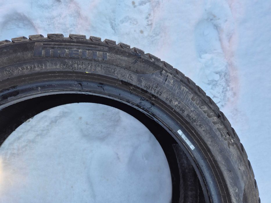 2 Anvelope M+S - 235/45/18 - PIRELLI - Stare F BUNA DOT 2020