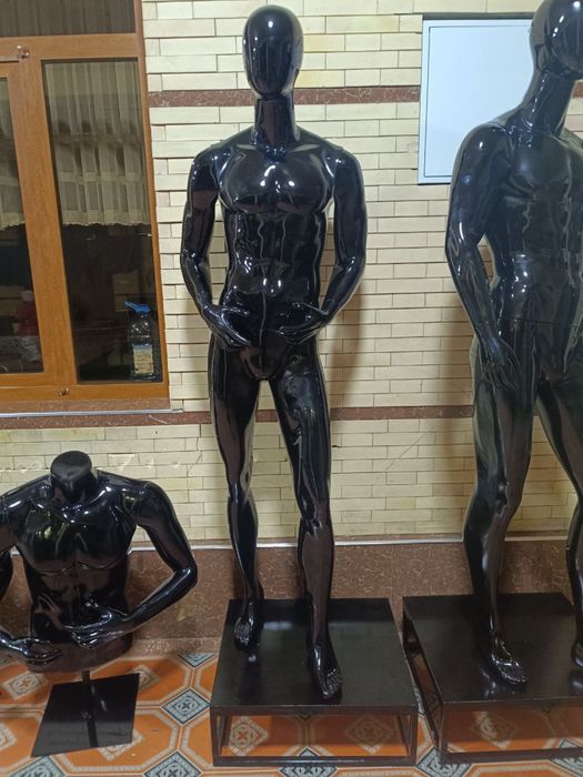 Срочно продам манекены