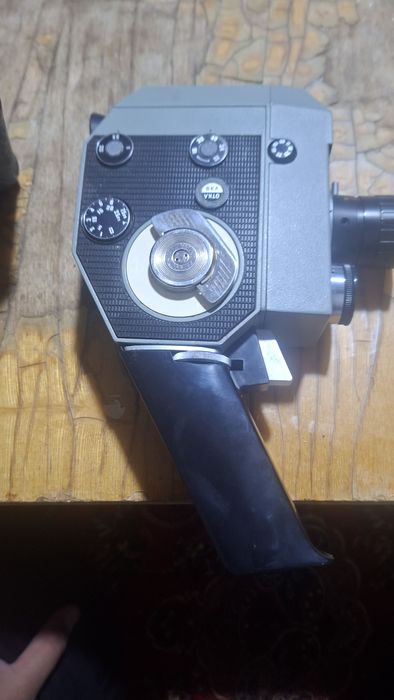 Vidyo kamera aparati.