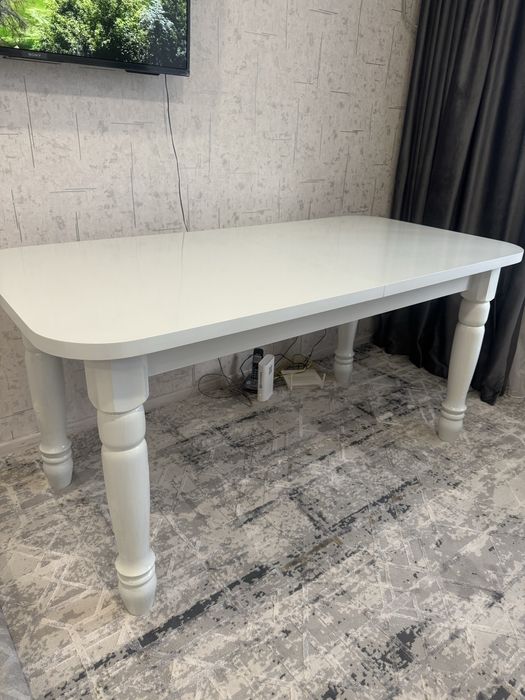 Продам стол МДФ в отличном состоянии