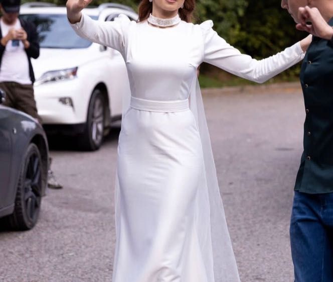 Продается вечернее/ свадебное платье