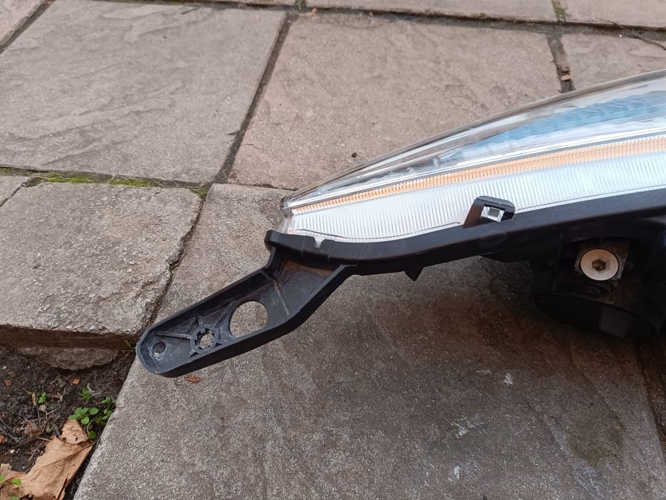 Фарове за Форд В Макс